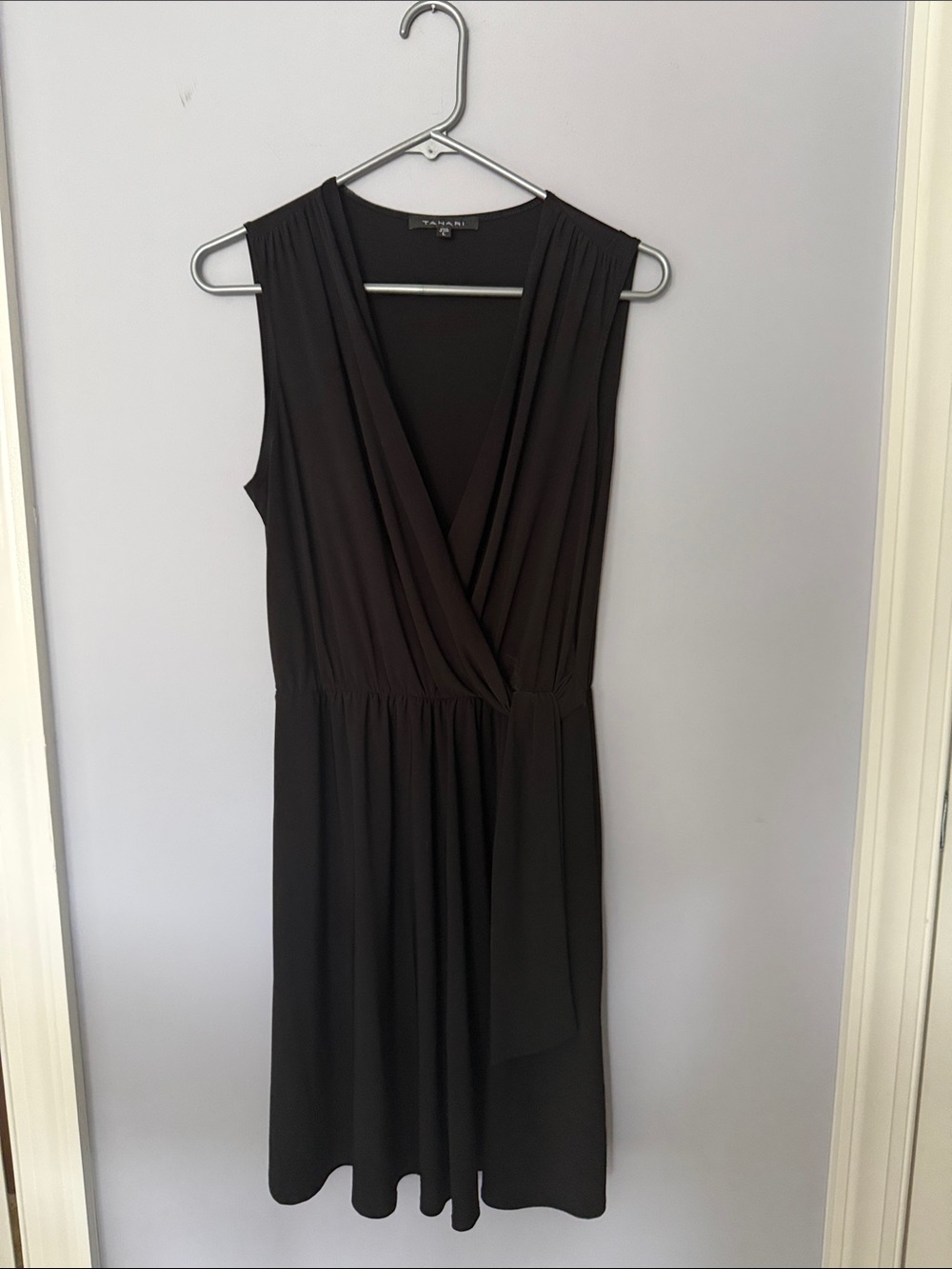 Tahari Black Sleeveless Dress